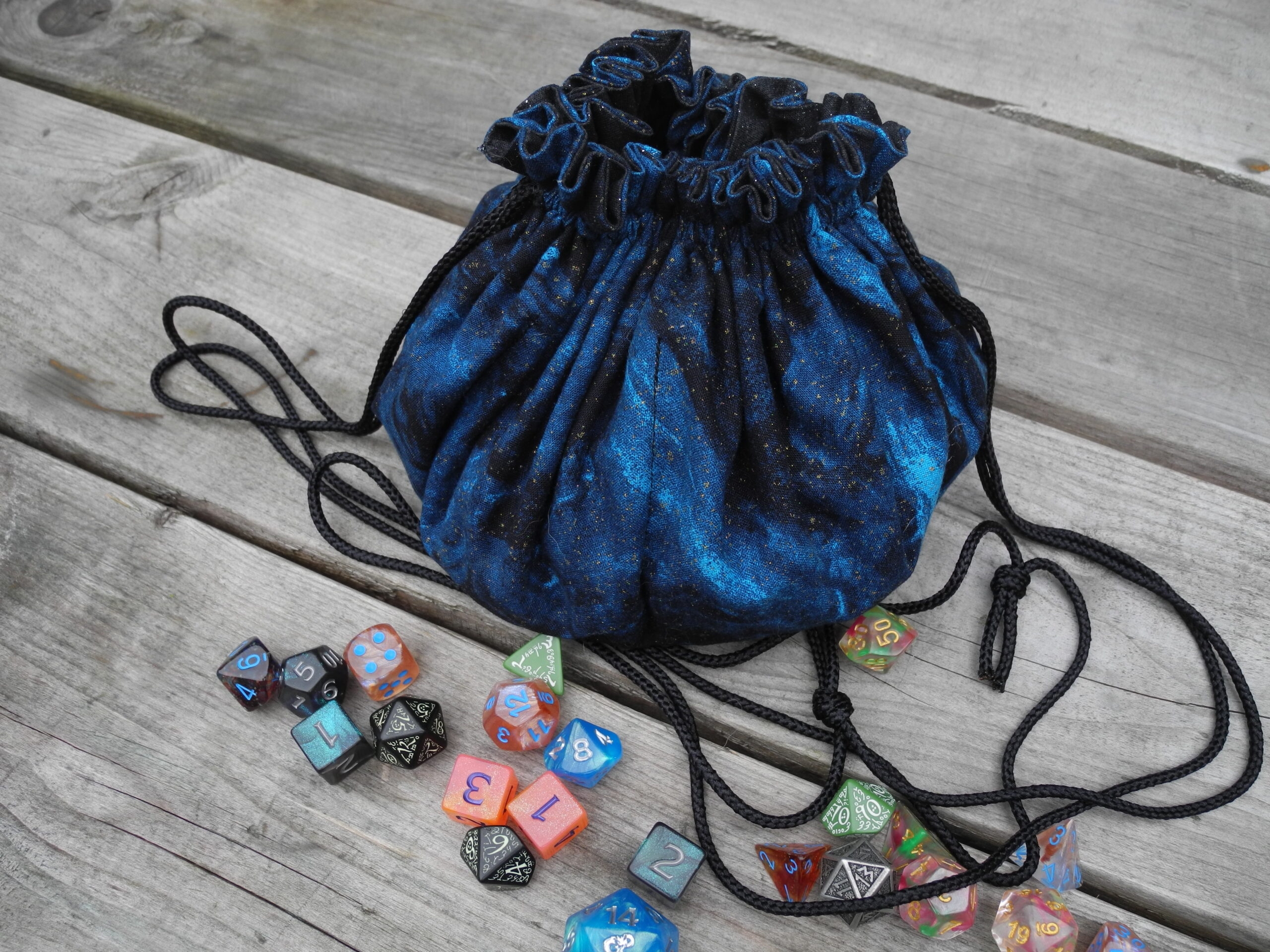 Best Six Pocket Dice Bag FREE Sewing Tutorial The Cozy Cuttlefish